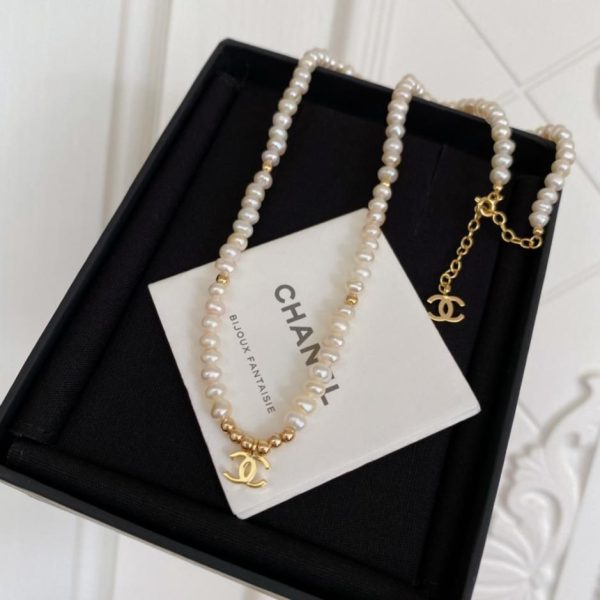 Collana Chanel con perle di miglio naturale profumato