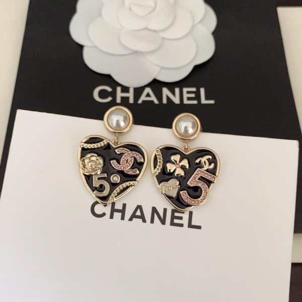 Orecchini Chanel neri dell'amore