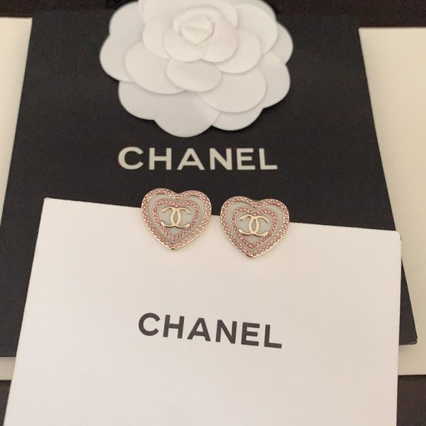 Orecchini d'amore di Chanel