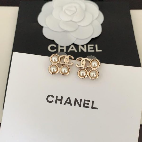 Orecchini di perle Chanel