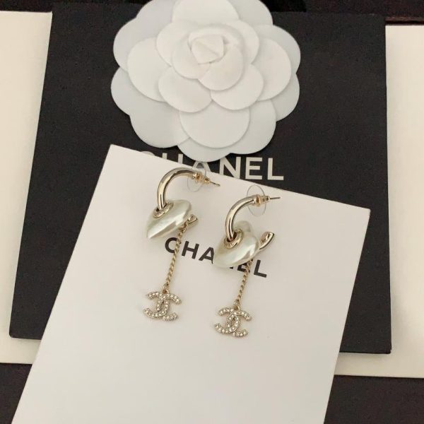 Gancio per l'orecchio Chanel Love