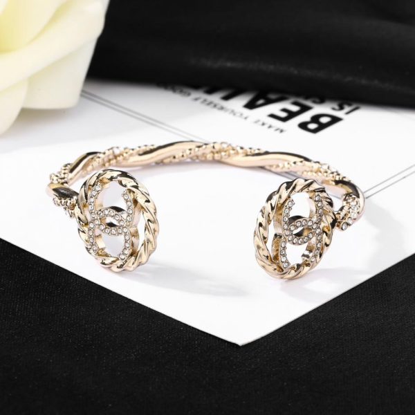 replica,repliche,fake,1:1,earrings,bracelet,ring,jewelry Bracciale Chanel doppia C con diamanti pieni