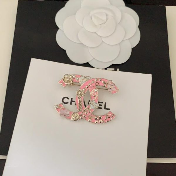 replica,repliche,fake,1:1,earrings,bracelet,ring,jewelry Spilla multielemento Chanel rosa cc