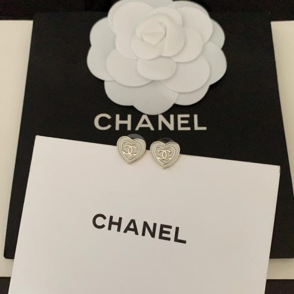 Mini orecchini d'amore Chanel