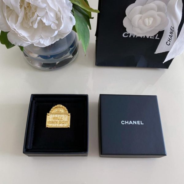 replica,repliche,fake,1:1,earrings,bracelet,ring,jewelry Spilla Kangpeng fatta a mano di fascia alta con fragranza Chanel