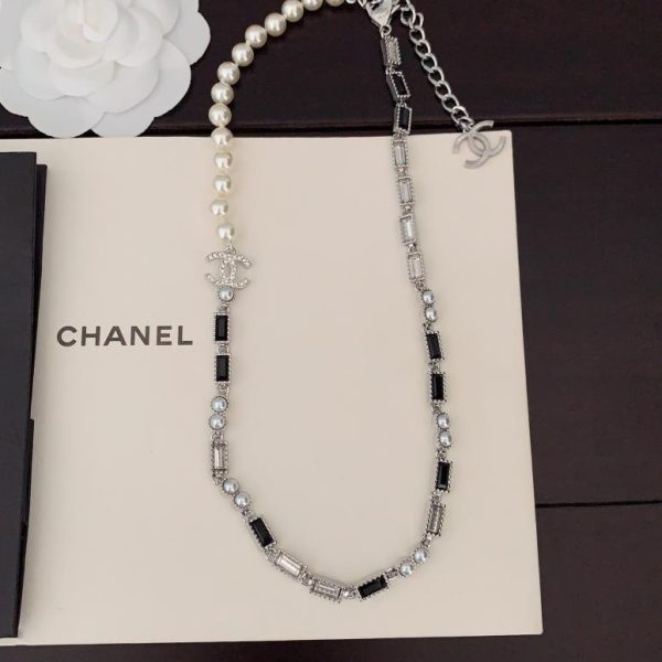 Collana lunga Chanel con diamanti bianchi e neri cc