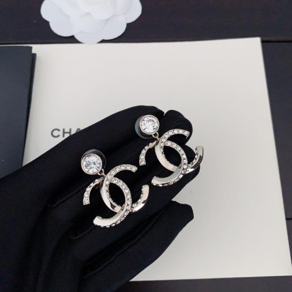 Orecchini Chanel cc con diamanti bianchi
