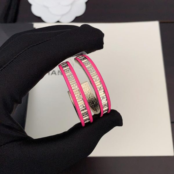 Ganci per orecchie Chanel rosa cc
