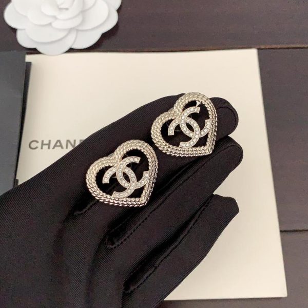 Orecchini vuoti dell'amore di Chanel