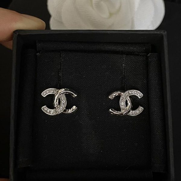 Orecchini Chanel mezzo diamante lettera cc argento consistente materiale ZP