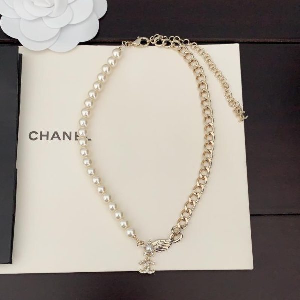 Collana con filo di perle Chanel