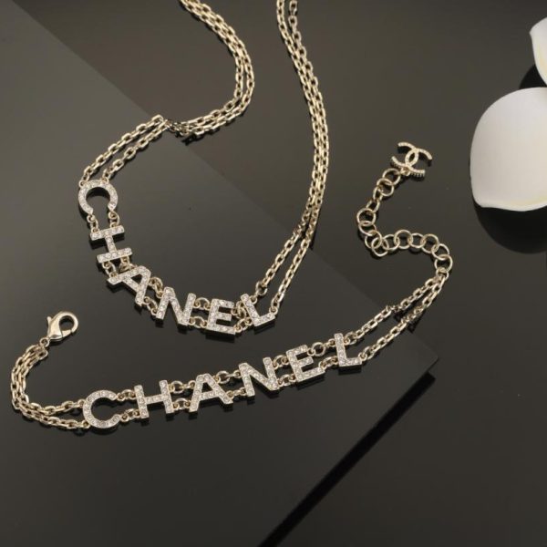 Bracciale Chanel con collana a doppia catena