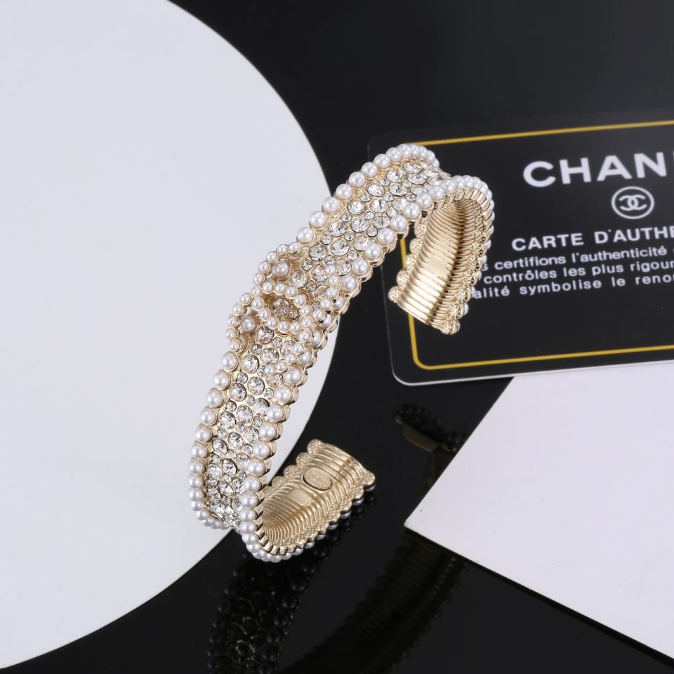 replica,repliche,fake,1:1,earrings,bracelet,ring,jewelry Bracciale Chanel replica,repliche,fake,1:1,earrings,bracelet,ring,jewelry Bracciale Chanel