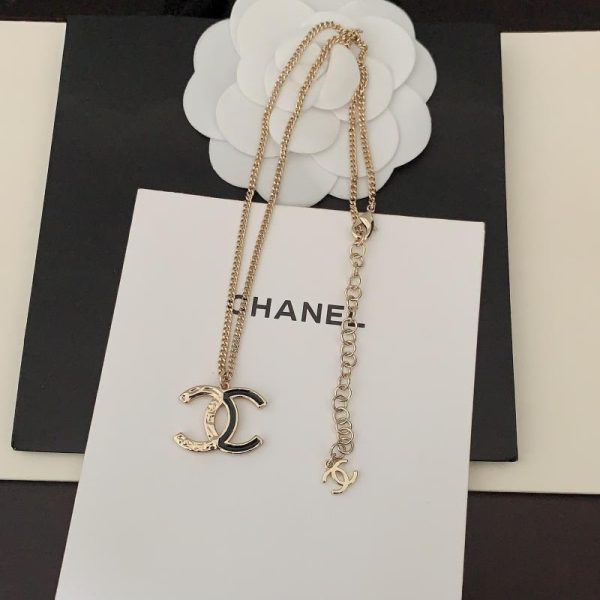 replica,repliche,fake,1:1,earrings,bracelet,ring,jewelry Collana Chanel cc in metallo nero