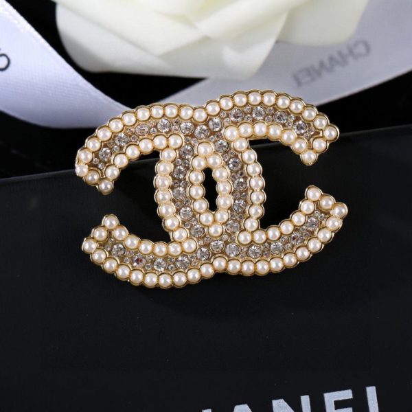 replica,repliche,fake,1:1,earrings,bracelet,ring,jewelry Spilla di perle Chanel