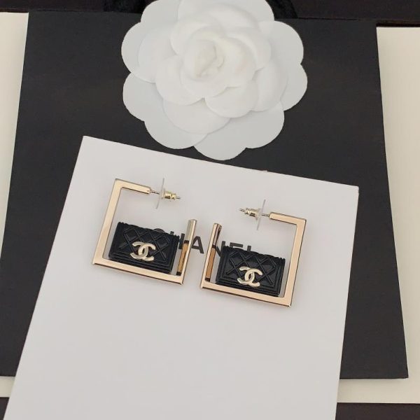 Orecchini quadrati borsa nera Chanel