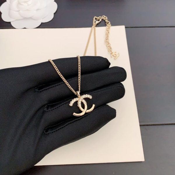 replica,repliche,fake,1:1,earrings,bracelet,ring,jewelry Collana Chanel con diamanti cc