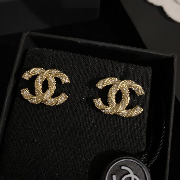 Orecchini Chanel in oro con diamanti