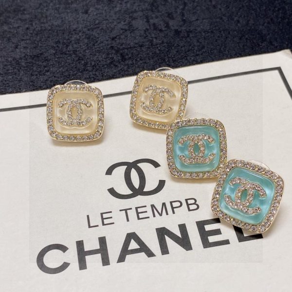 Chanel pieno di diamanti doppia C