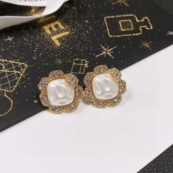 Orecchini doppia C Chanel