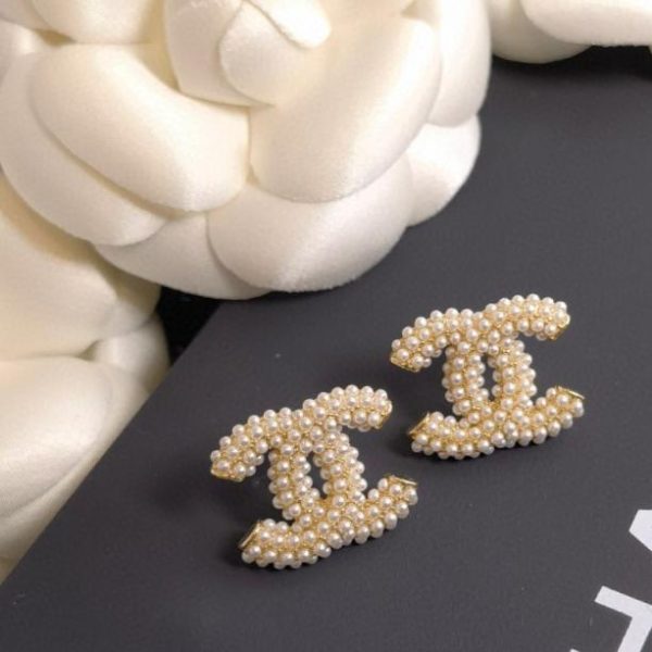Orecchini CHANEL Swarovski con perle chicchi di riso
