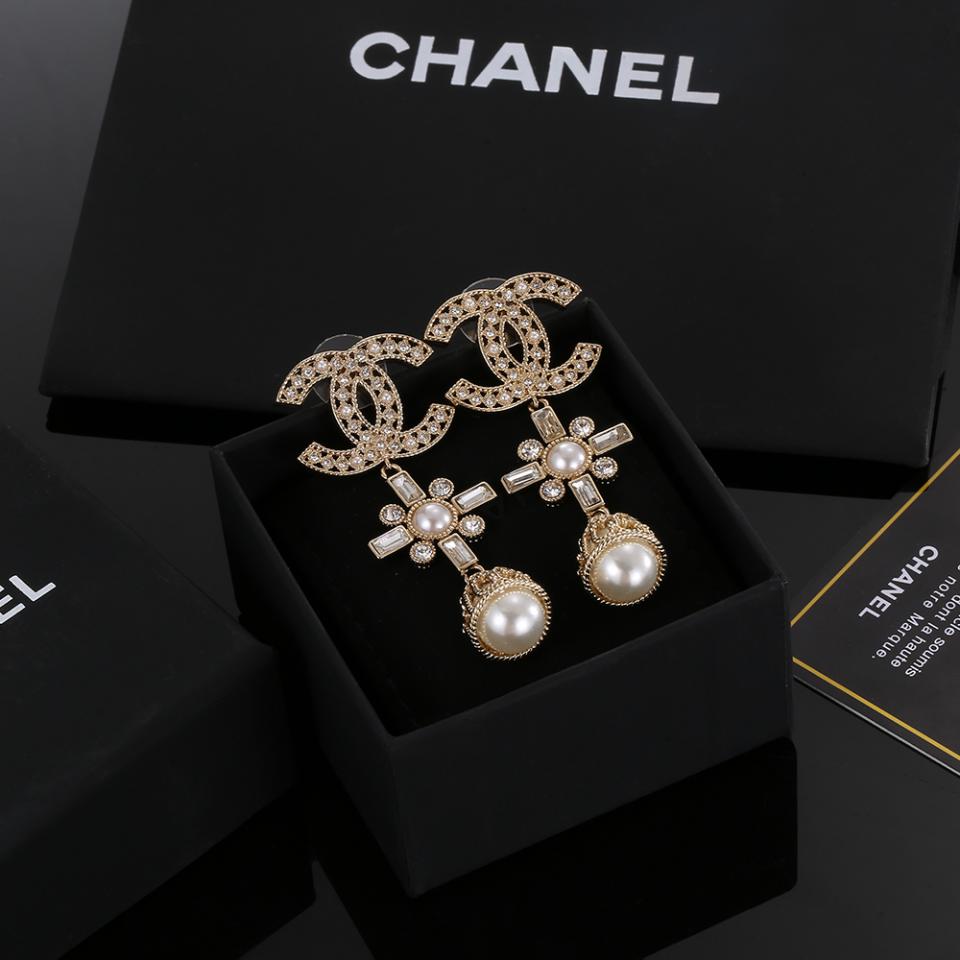 replica,repliche,fake,1:1,earrings,bracelet,ring,jewelry Orecchini Chanel in oro chiaro replica,repliche,fake,1:1,earrings,bracelet,ring,jewelry Orecchini Chanel in oro chiaro