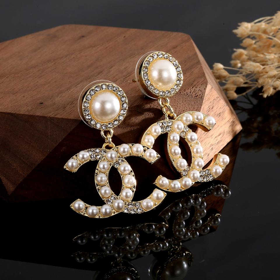 replica,repliche,fake,1:1,earrings,bracelet,ring,jewelry Orecchini Chanel replica,repliche,fake,1:1,earrings,bracelet,ring,jewelry Orecchini Chanel