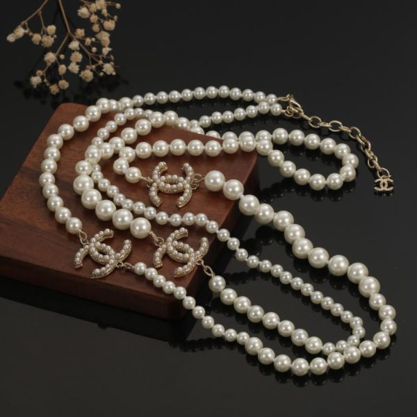 replica,repliche,fake,1:1,earrings,bracelet,ring,jewelry Catena di maglioni autunno e inverno Chanel