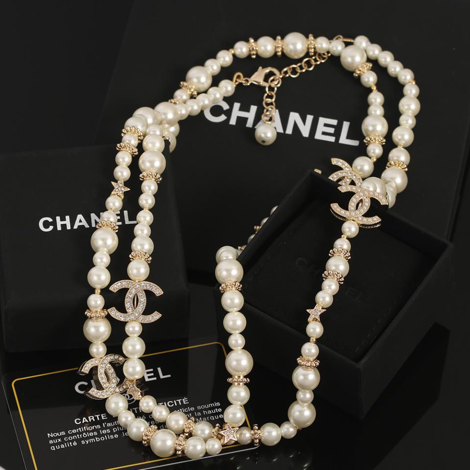 replica,repliche,fake,1:1,earrings,bracelet,ring,jewelry Collana di perle doppia C di Chanel replica,repliche,fake,1:1,earrings,bracelet,ring,jewelry Collana di perle doppia C di Chanel