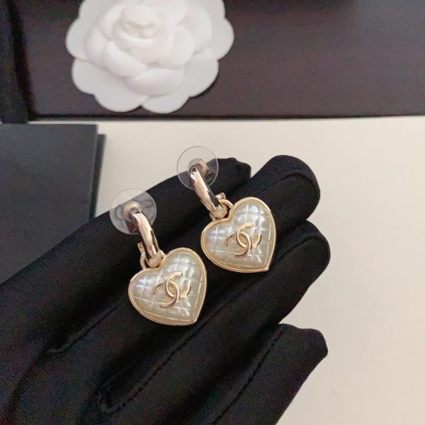 Gancio per l'orecchio Chanel Love
