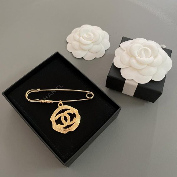 Spilla pendente Chanel