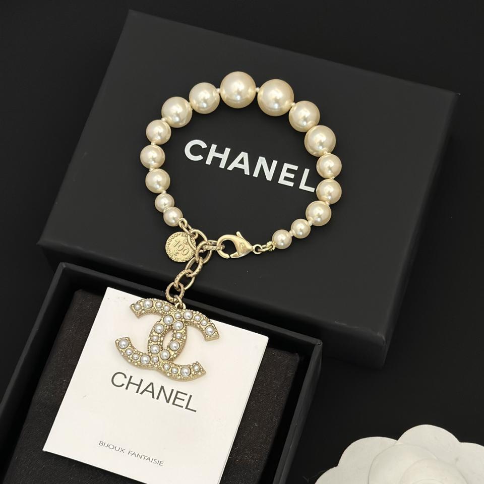 replica,repliche,fake,1:1,earrings,bracelet,ring,jewelry Bracciale Chanel replica,repliche,fake,1:1,earrings,bracelet,ring,jewelry Bracciale Chanel