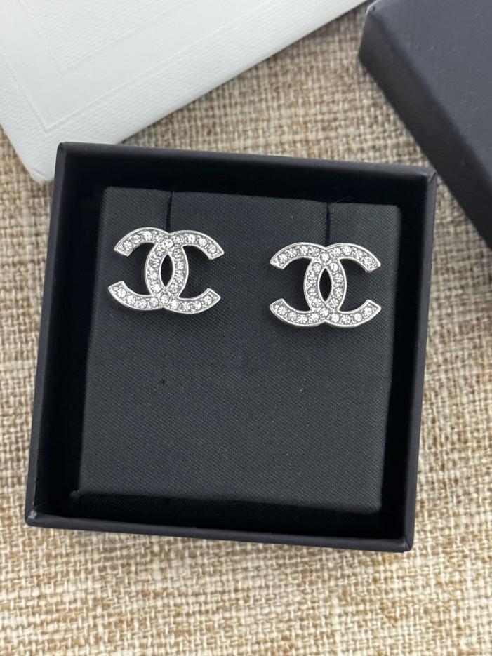 replica,repliche,fake,1:1,earrings,bracelet,ring,jewelry Orecchini doppia C Chanel replica,repliche,fake,1:1,earrings,bracelet,ring,jewelry Orecchini doppia C Chanel