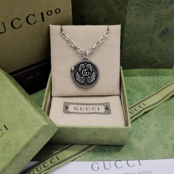 replica,repliche,fake,1:1,earrings,bracelet,ring,jewelry Collana con pendente rotondo Gucci