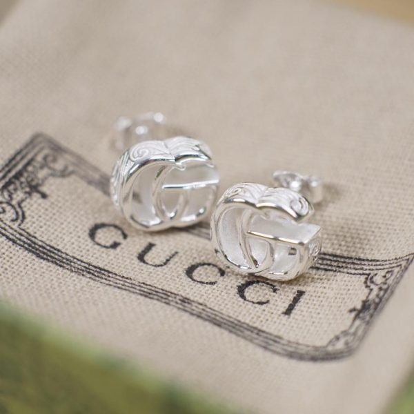 replica,repliche,fake,1:1,earrings,bracelet,ring,jewelry Orecchini a bottone aperti Gucci doppia G intrecciata in argento brillante