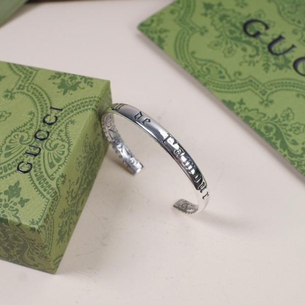 Bracciale Gucci alfabeto lucido