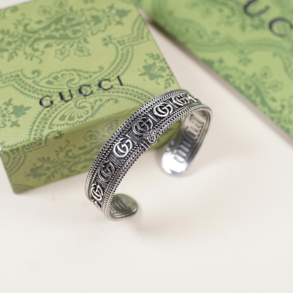 replica,repliche,fake,1:1,earrings,bracelet,ring,jewelry Bracciale Gucci in argento serpente replica,repliche,fake,1:1,earrings,bracelet,ring,jewelry Bracciale Gucci in argento serpente