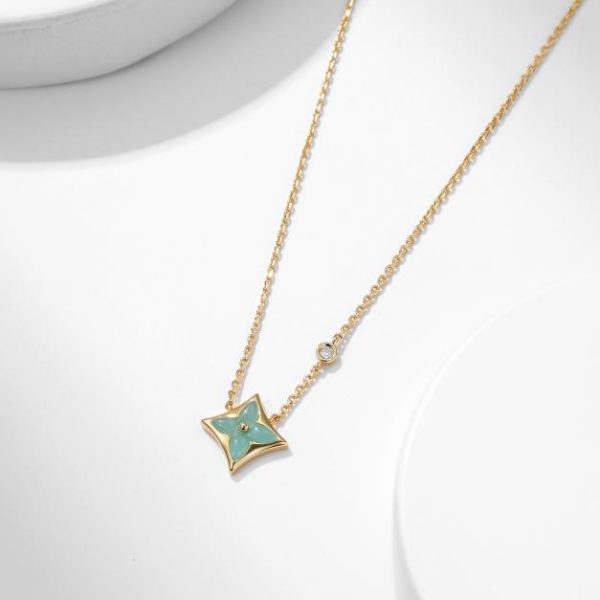 Collana LOUIS VUITTON con amazzonite presbiopia a forma di diamante
