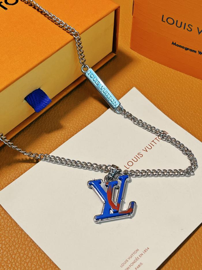 replica,repliche,fake,1:1,earrings,bracelet,ring,jewelry Collana con monogramma da uomo LOUIS VUITTON