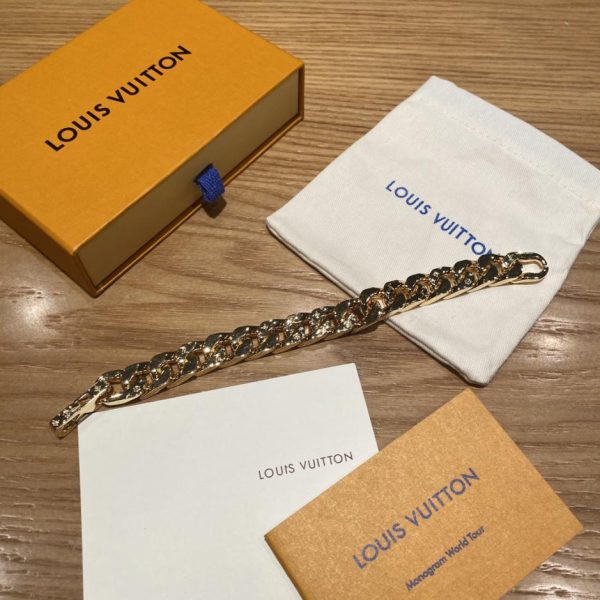 replica,repliche,fake,1:1,earrings,bracelet,ring,jewelry Bracciale LOUIS VUITTON con toppe a maglie