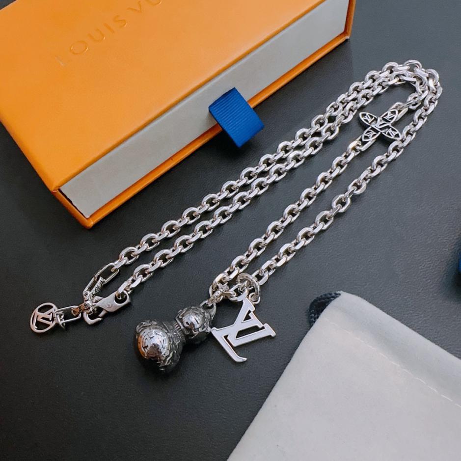 replica,repliche,fake,1:1,earrings,bracelet,ring,jewelry Collana LOUIS VUITTON replica,repliche,fake,1:1,earrings,bracelet,ring,jewelry Collana LOUIS VUITTON