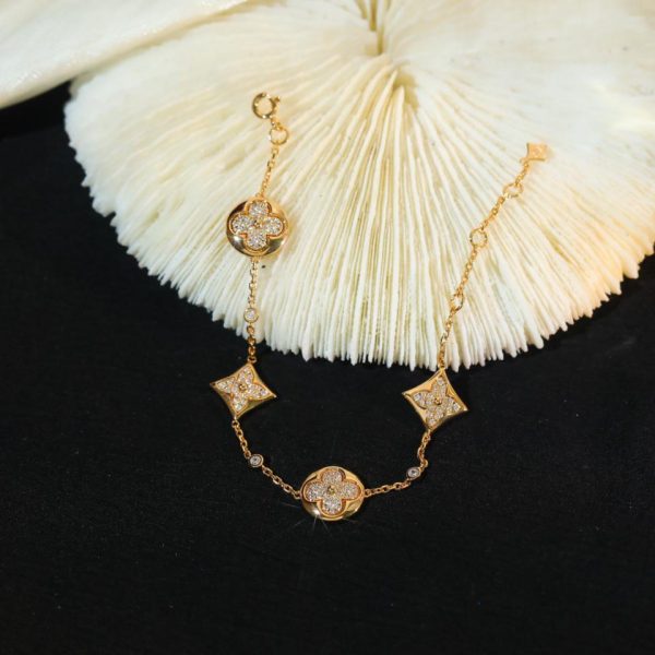 replica,repliche,fake,1:1,earrings,bracelet,ring,jewelry Bracciale LOUIS VUITTON presbiopia con diamanti