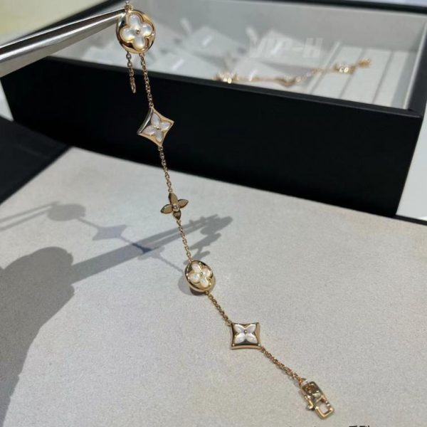 replica,repliche,fake,1:1,earrings,bracelet,ring,jewelry Serie Color Blossom di LOUIS VUITTON