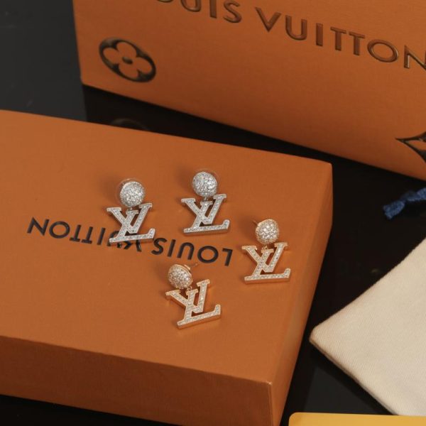 Orecchini con lettera LOUIS VUITTON