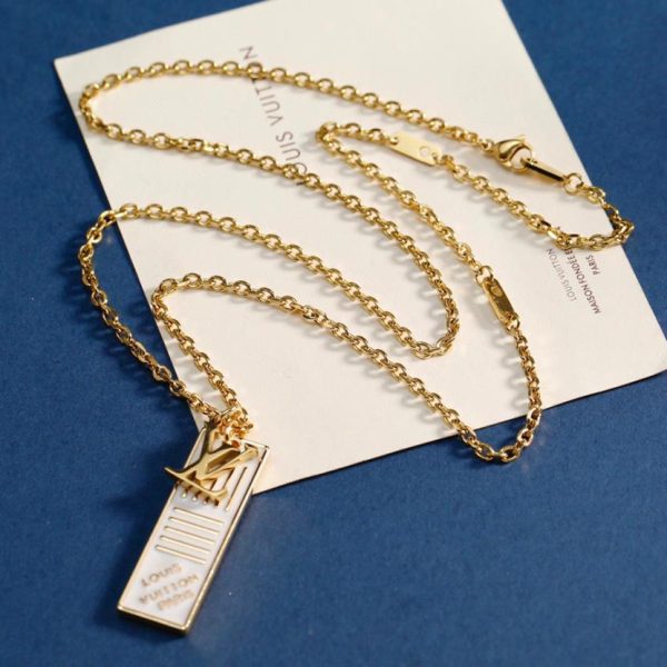 Collana con pendente rettangolare del marchio LOUIS VUITTON