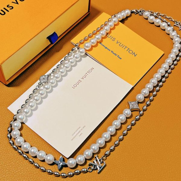 LOUIS VUITTON Perle Fusion