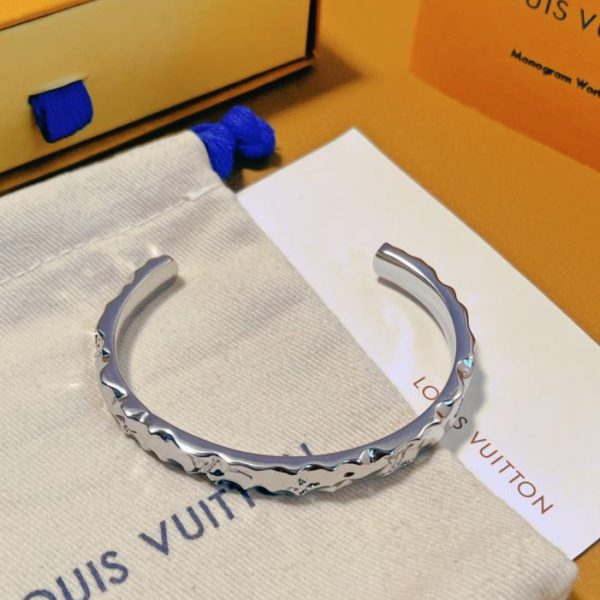replica,repliche,fake,1:1,earrings,bracelet,ring,jewelry Set monogramma scolpito LOUIS VUITTON
