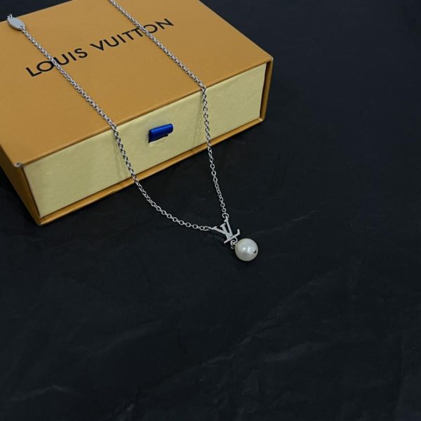 LOUIS VUITTON Perla