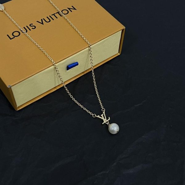 LOUIS VUITTON Perla