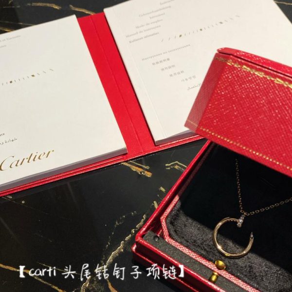 replica,repliche,fake,1:1,earrings,bracelet,ring,jewelry Collana con chiodi trapuntati testa a coda di Cartier